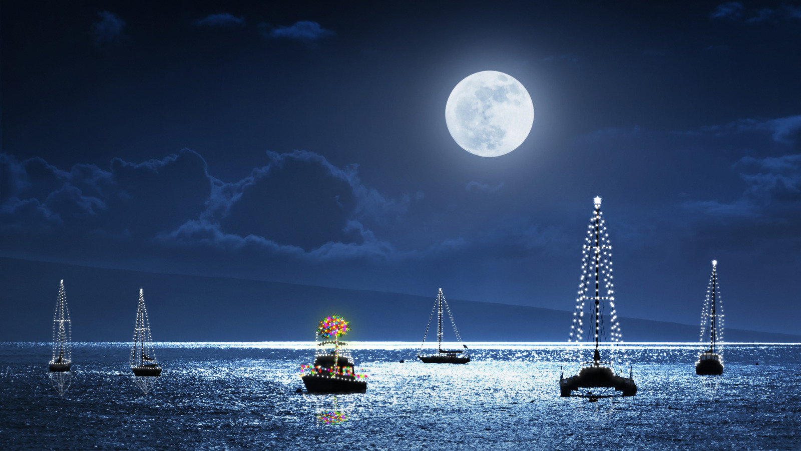 What It's Really Like To Celebrate Christmas In Hawaii