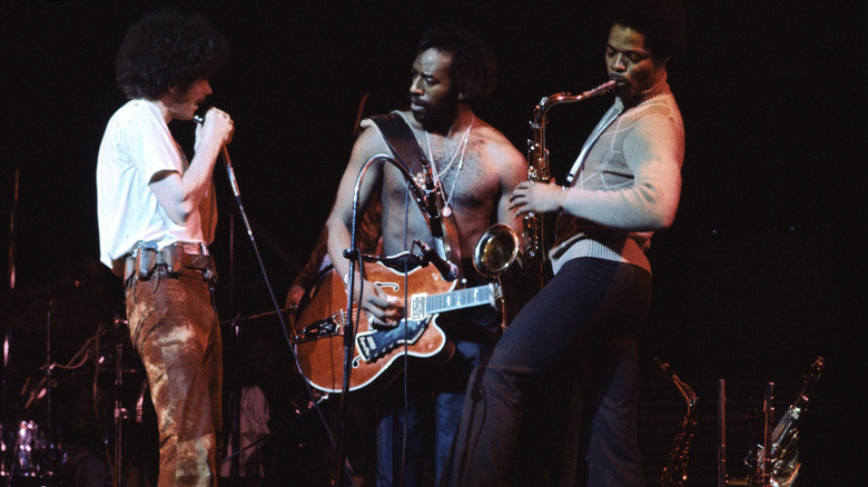 Howard Scott performing with War