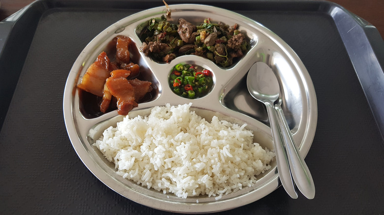 Steel plate food in compartments