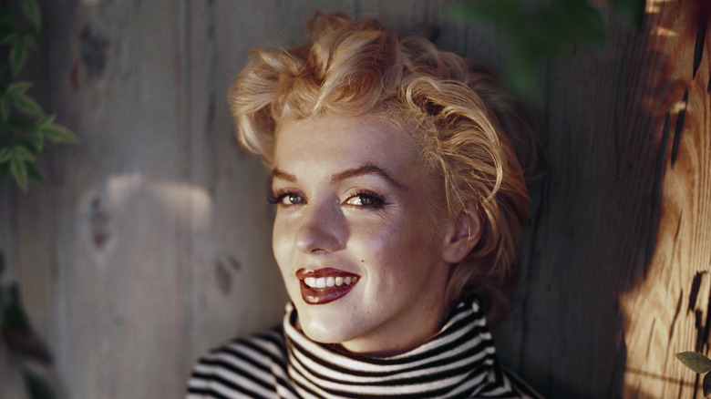 Marilyn Monroe in a garden