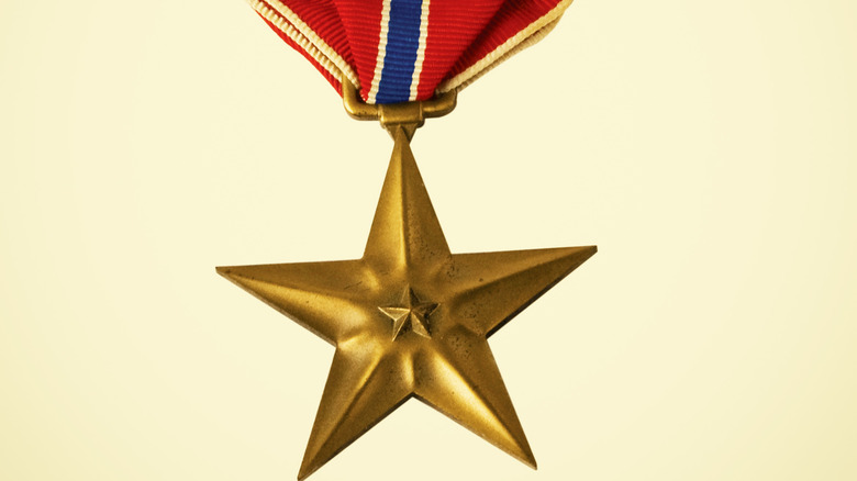 What Qualifies Members Of The Armed Forces For A Bronze Star Medal us-bronze-star-medal-by-whitehead-and-hoag-co-original-1944