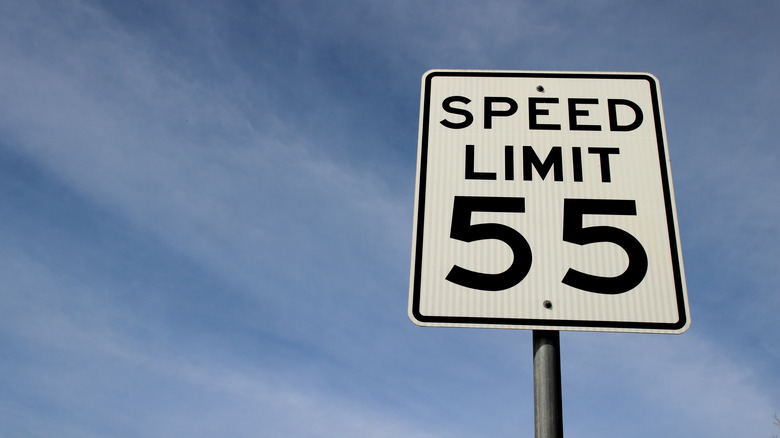 55 speed limit sign