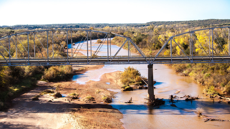 A bridge over the Red River