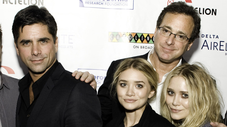 john stamos bob saget mary-kate ashley olsen standing around