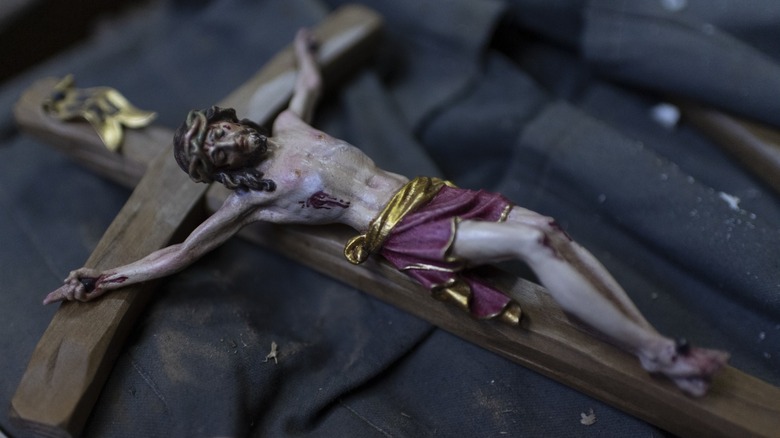 Jesus, crucified 