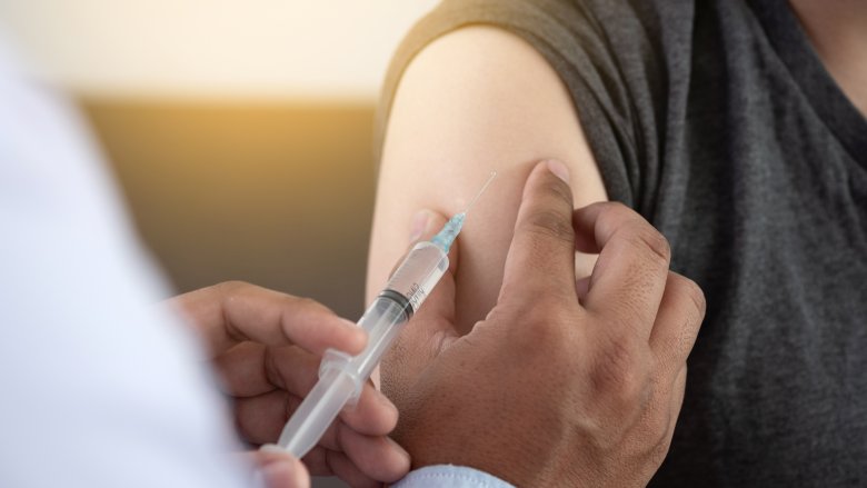 doctor flu shot