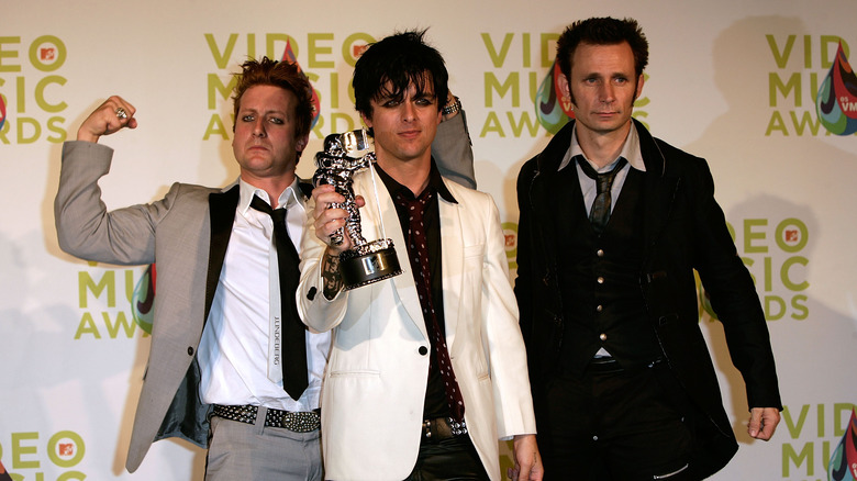 Green Day posing for cameras