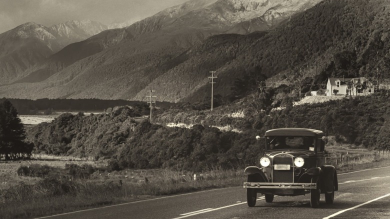 1920s car