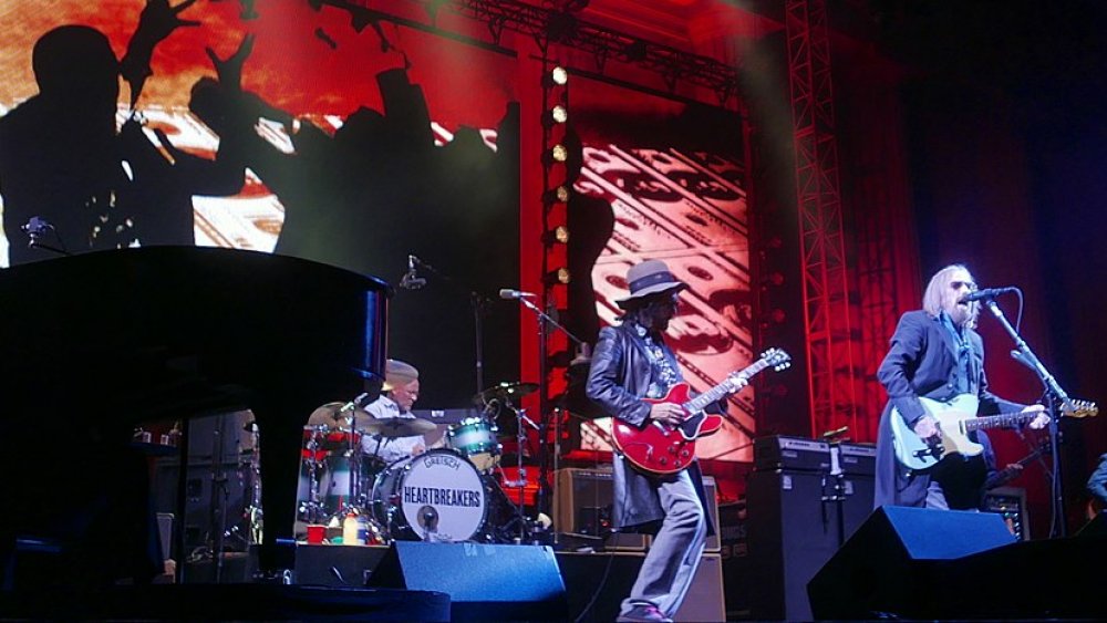 Mike Campbell and Tom Petty performance August 2017
