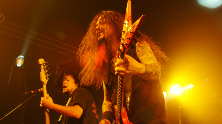 Bob Zilla and Dimebag Darrell performing onstage