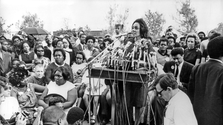 Coretta Scott King addresses attendees of Poor People's March in May 1968, after MLK's assassination
