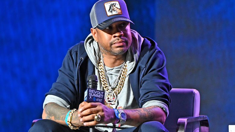Allen Iverson speaking at event