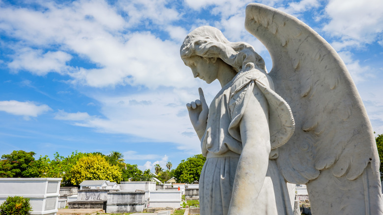 angel statue key west cemetery