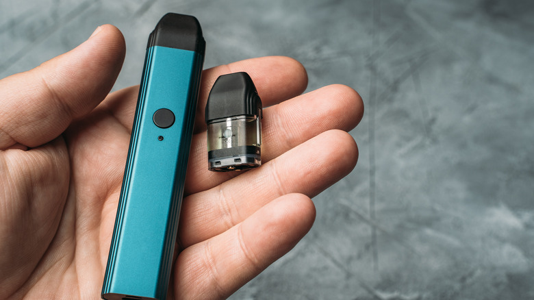 Vape with cartridge