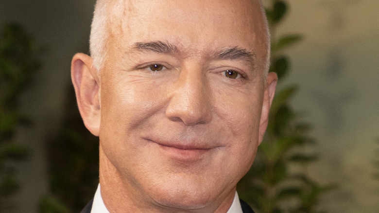 jeff bezos smiling