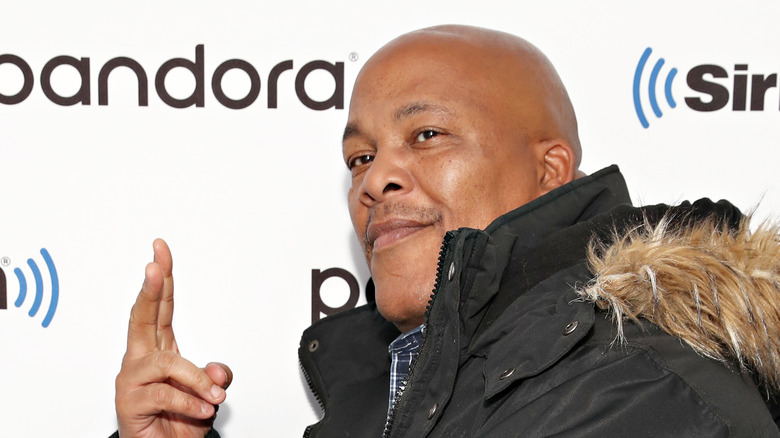 Marion "Suge" Knight peace sign