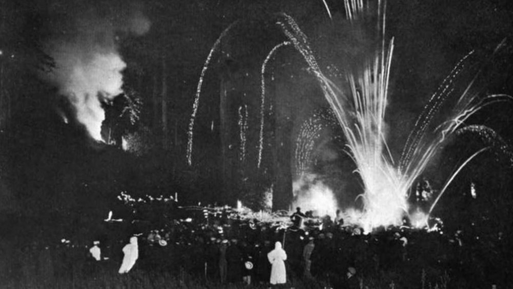 A photograph of the Cremation of Care ceremony at Bohemian Grove, 1907