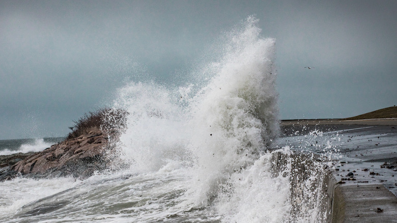 Nor'easter tides