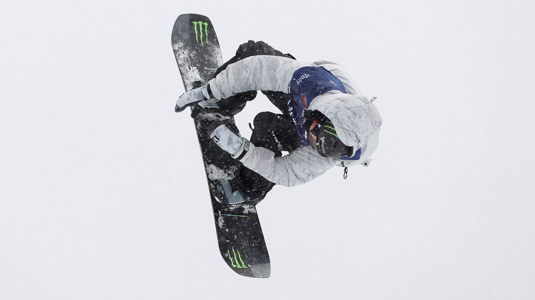 Dusty Henricksen snowboarding