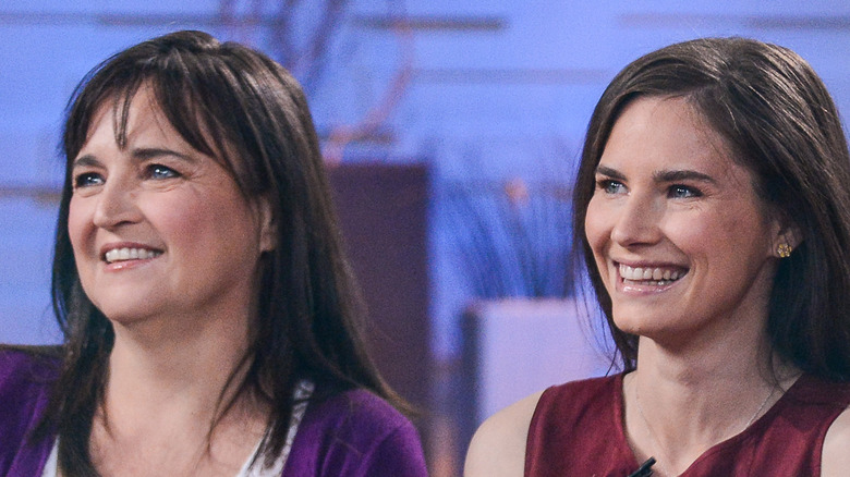 Amanda Knox with her mother