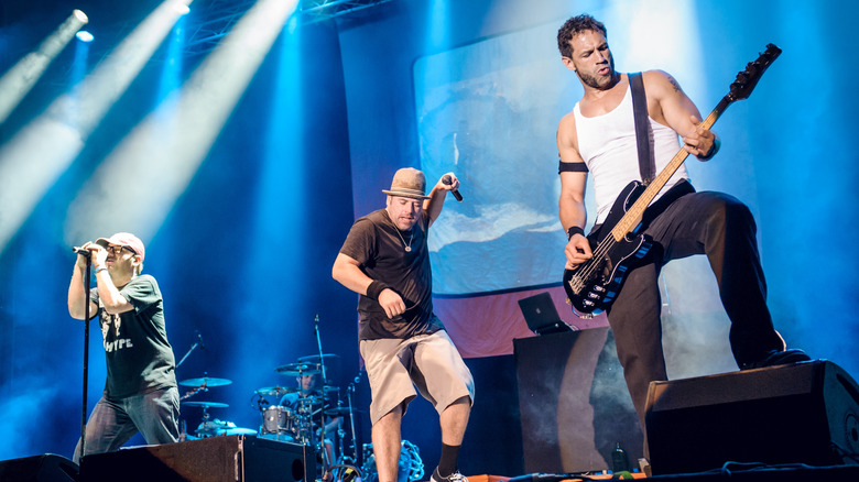 Bloodhound Gang performing