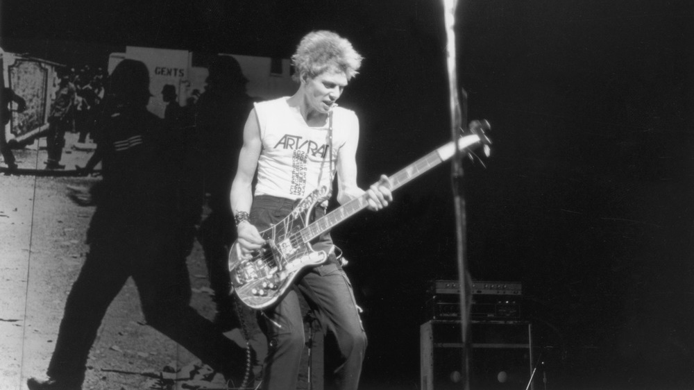 Paul Simonon playing bass