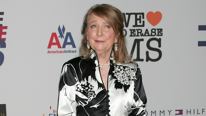 Teri Garr using a cane