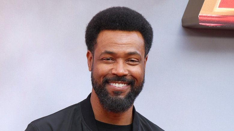 Isaiah Mustafa smiling