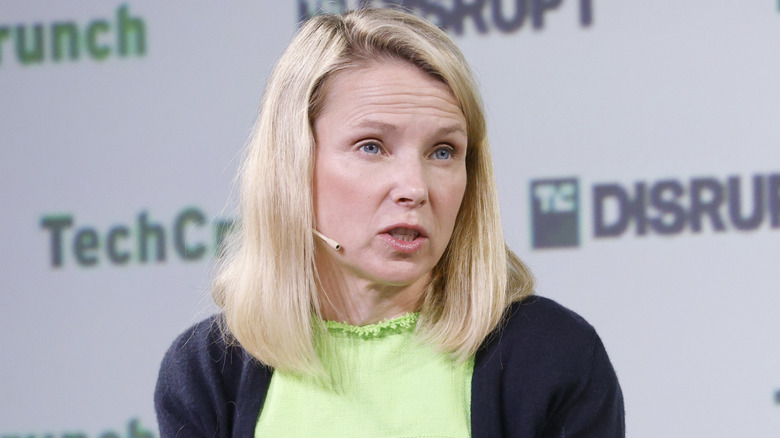 Marissa Mayer blonde hair speaking at event