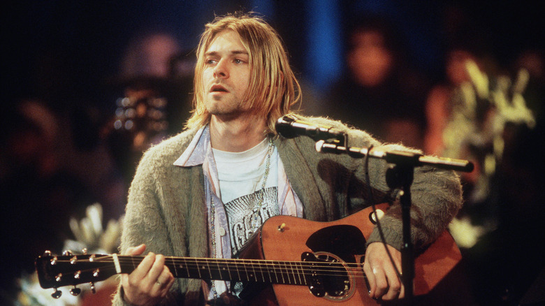 Kurt Cobain playing guitar MTV Unplugged
