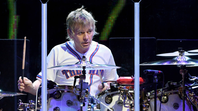 Zak Starkey drumming