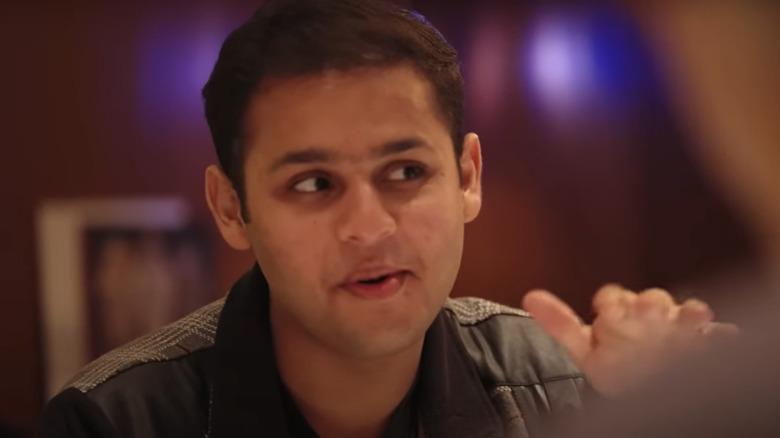 Dev D. Joshi meets crew members
