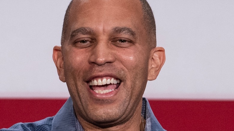 hakeem jeffries smiling