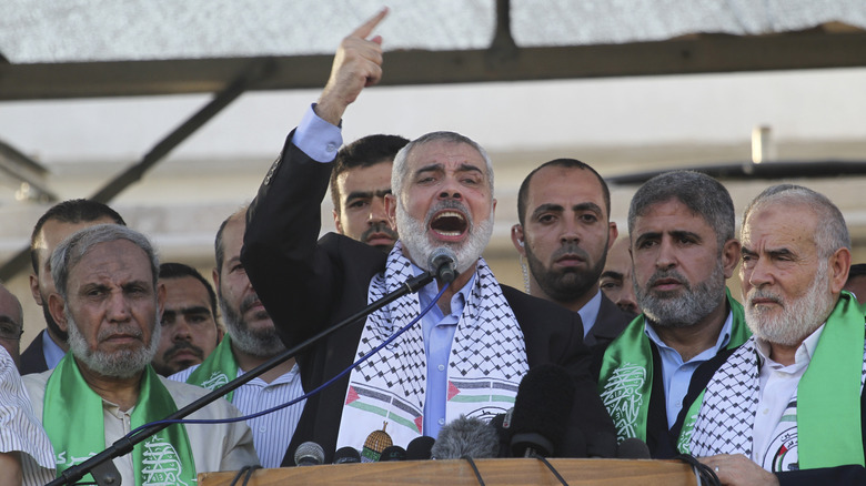 Ismail Haniyeh points figure in air