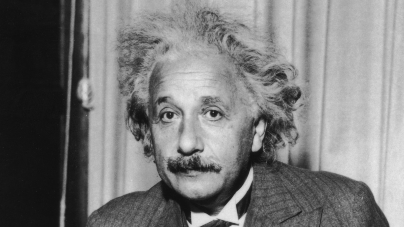 Einstein Refusing the Presidency
