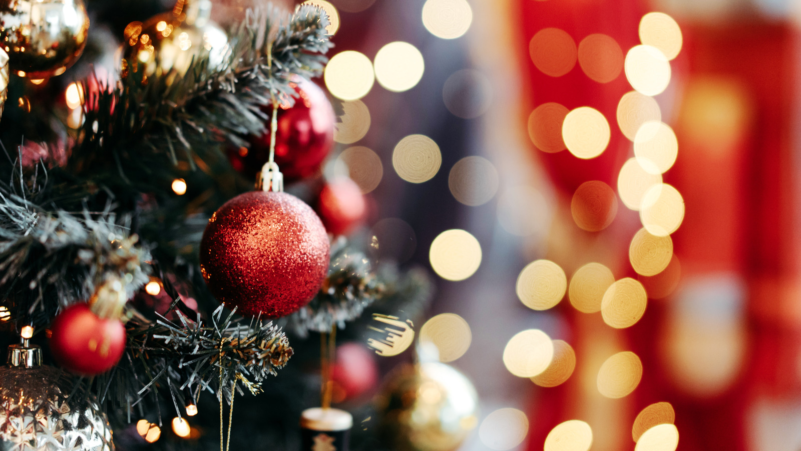 Why Americans Say Merry Christmas