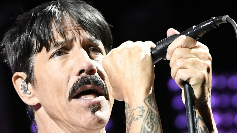 Anthony Kiedis performing