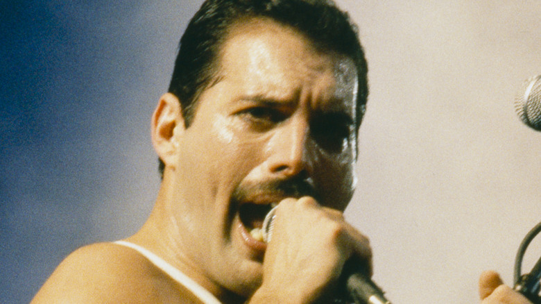 freddie mercury singing