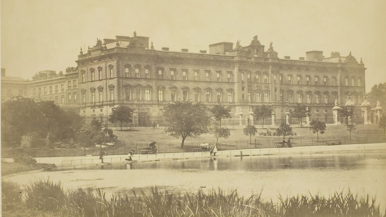 Buckingham Palace in the 1800s