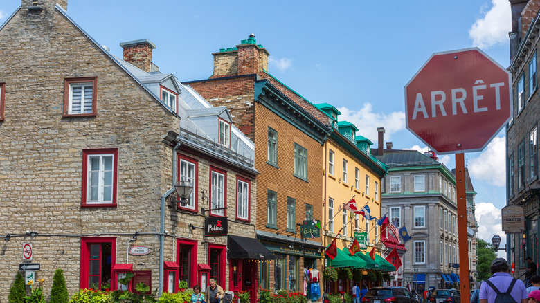 Quebec City buildings and street