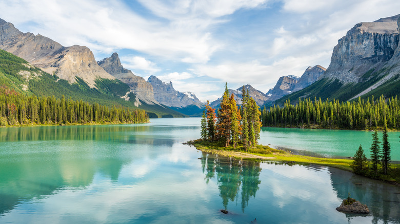 Canadian countryside mountains forest