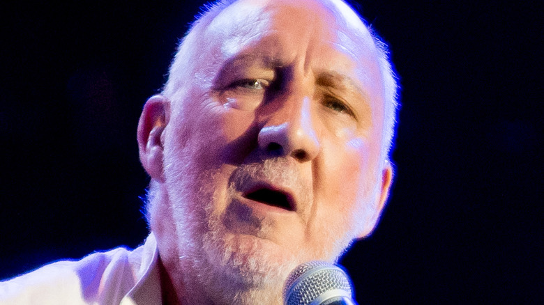 Pete Townshend on stage