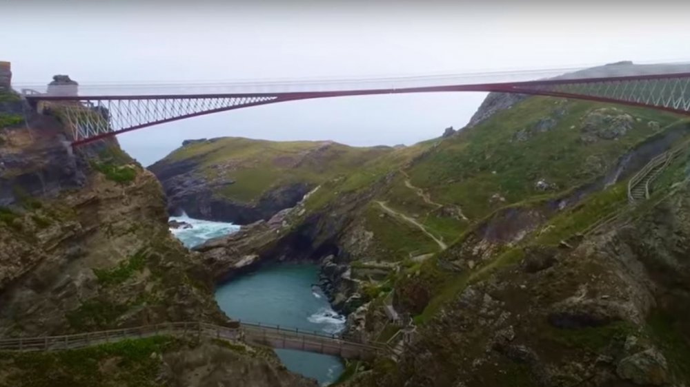 The new footbridge at Tintagel Castle spanning the distance between its two cliffs