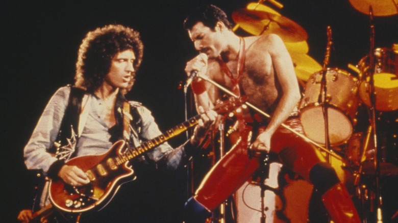Brian May and Freddie Mercury performing with Queen