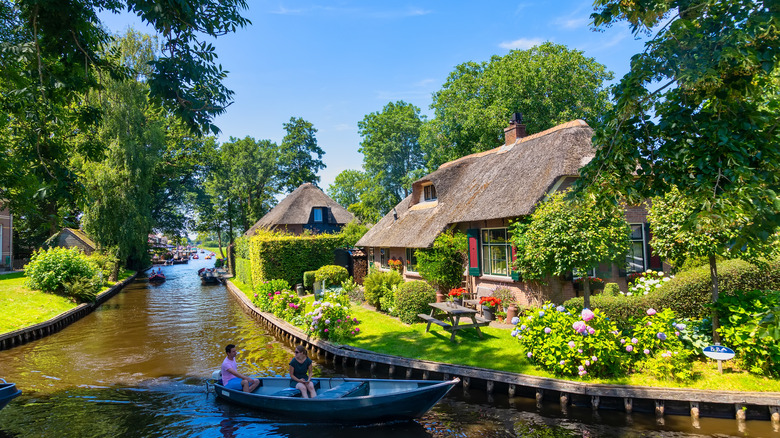 Giethoorn, Netherlands canals