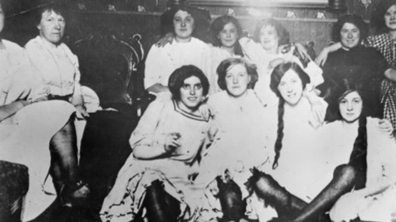 sex workers in a saloon 1870s