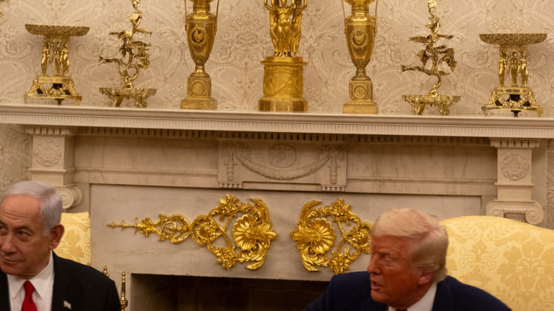 Trump's gold decor in the Oval Office