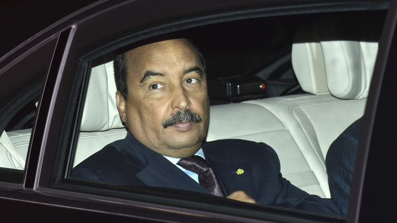 Mohamed Ould Abdel Aziz in the back of a car