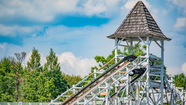 Leap-the-Dips roller coaster 